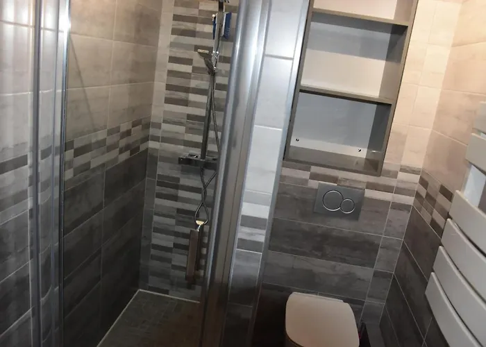 Apartment De Grigny 2 *